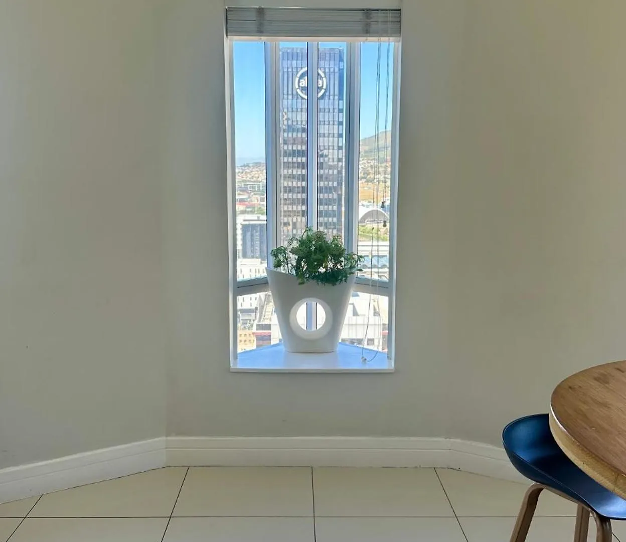 Cape Town City Views 2 Bedroom Apartment